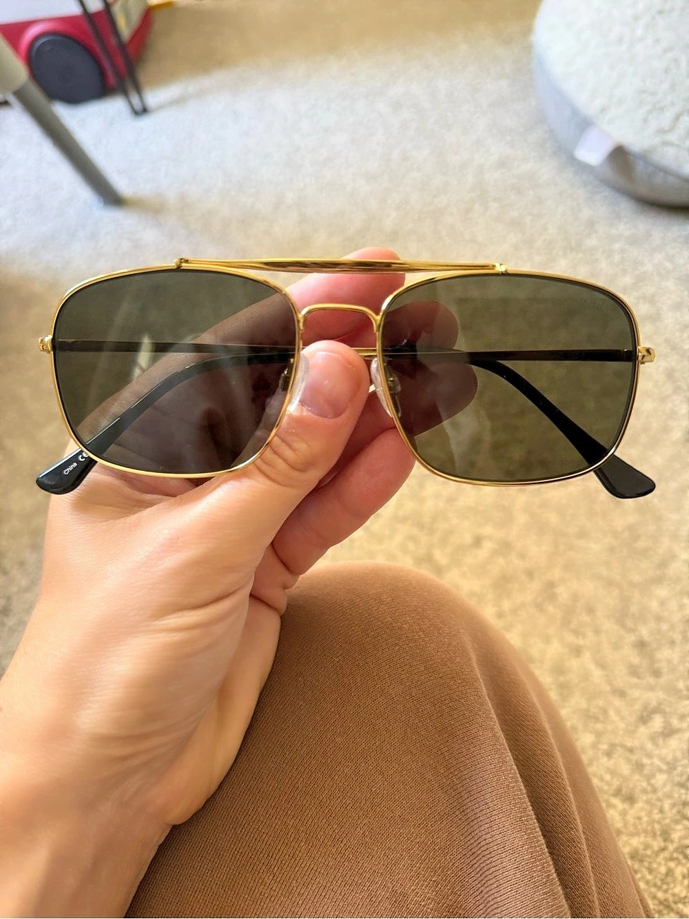 Freyrs Aviator Sunglasses in Gold & Brown Like New